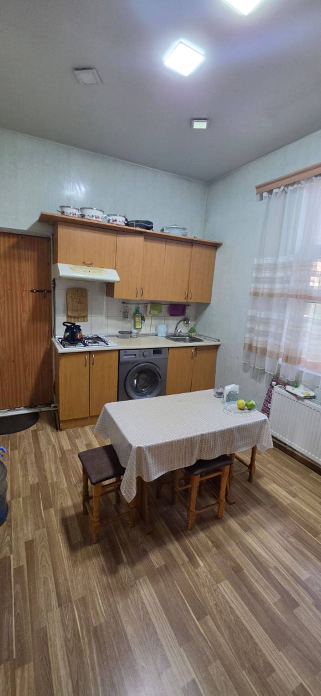 ÇOX Kirayə Mənzil Mənzil,28 May metrosunun 2 ci çıxışına — Mənzil, Bakı (5)