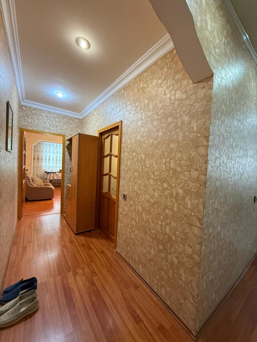 Satılır 2 otaqlı köhnə tikili 60 m² — Mənzil, Bakı (5)