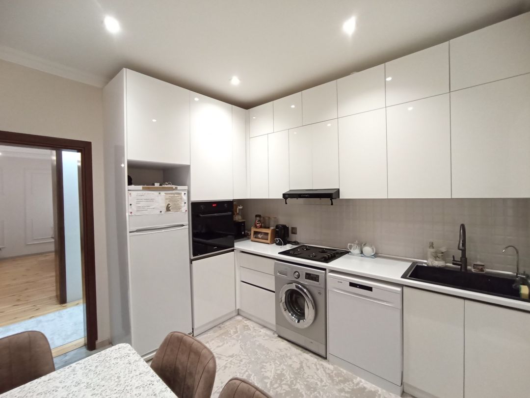 Satılır 10 otaqlı həyət evi/bağ evi 300 m² — Ev, villa, Bakı (12)