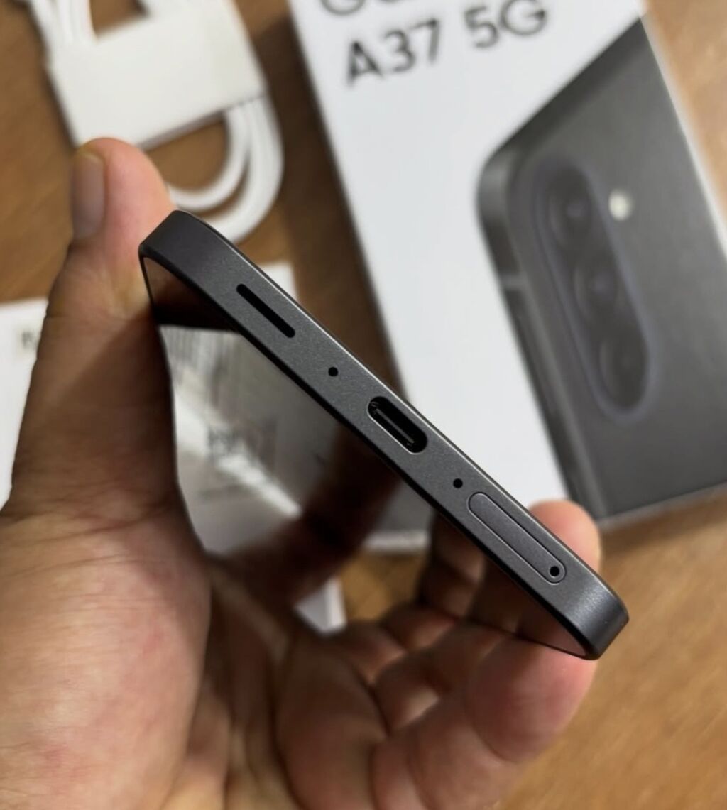Samsung Galaxy A36 5G, 256 GB, rəng - Qara, İki sim kartlı — Samsung, Xırdalan (4)