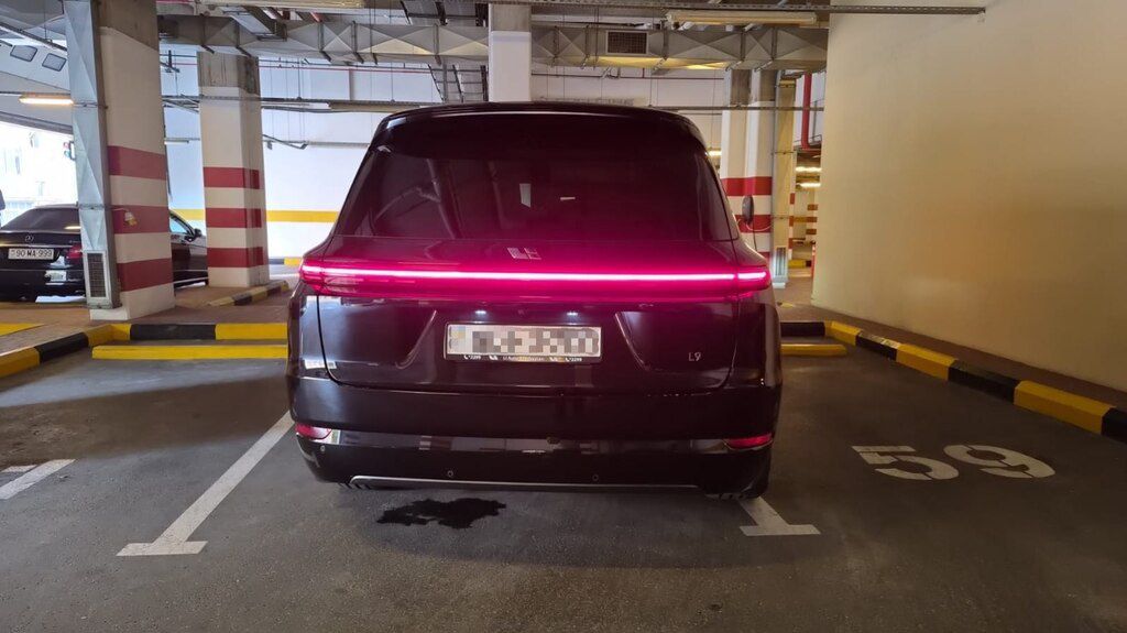 Li Auto L9, 1.5 L, 52.3 kWh, 2025 il, 20 000 km 90-FO-700 — Avtomobillər, Bakı (4)
