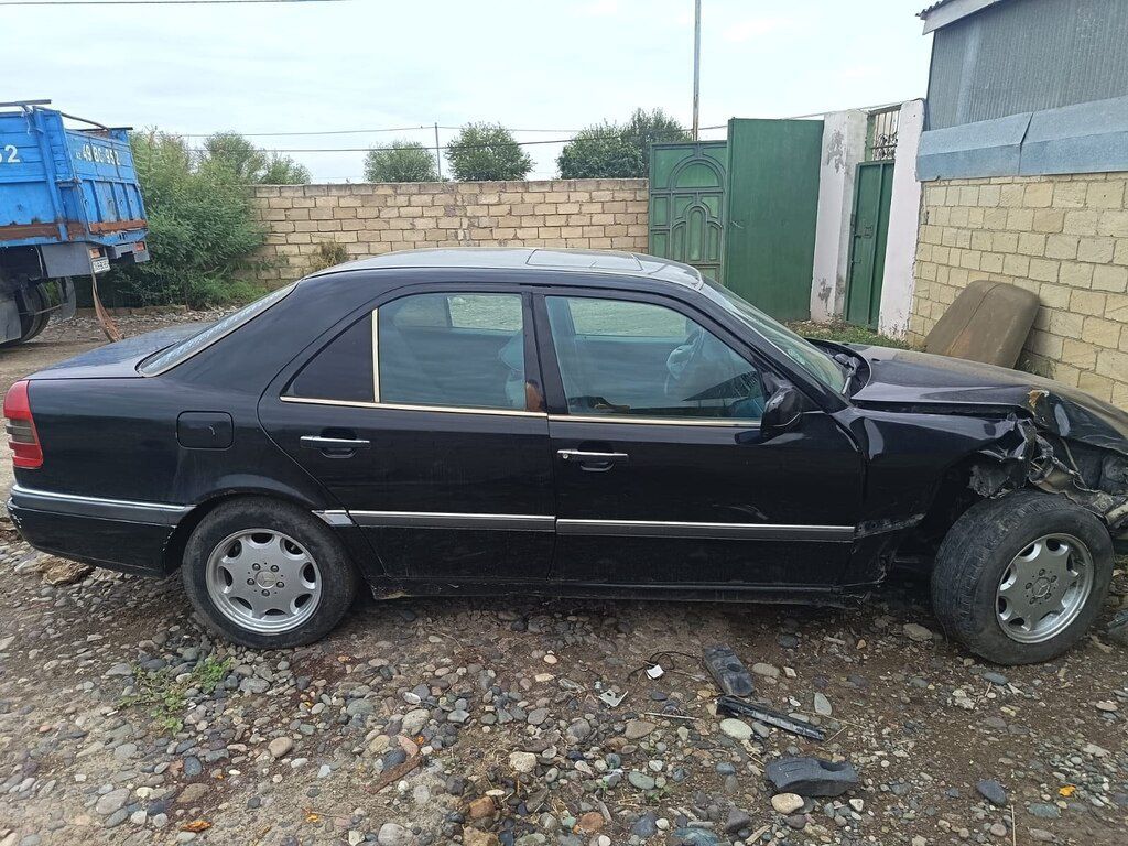Mercedes C 200, 2.0 L, 1995 il, 484 543 km — Avtomobillər, Saatlı (4)