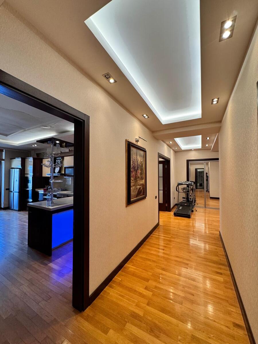 Satılır 4 otaqlı yeni tikili 222 m² — Mənzil, Bakı (11)