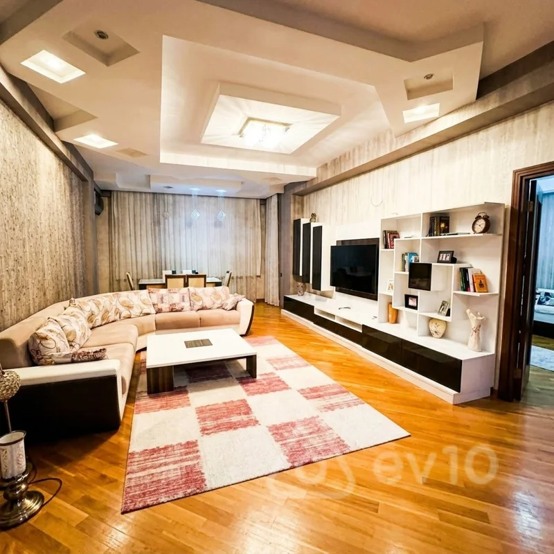 3 otaqlı mənzil, 140 m², Elşən Süleymanov küçəsi — kirayə — Bakı