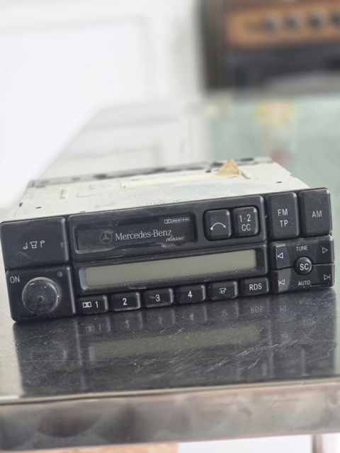 Məhsul: Avtomobil üçün orijinal 2 ədəd audio başlıq (head unit) 1) — Sumqayıt