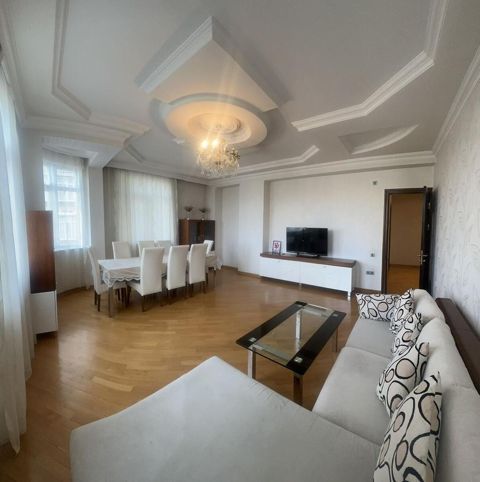 Satılır 4 otaqlı yeni tikili 170 m² — Bakı
