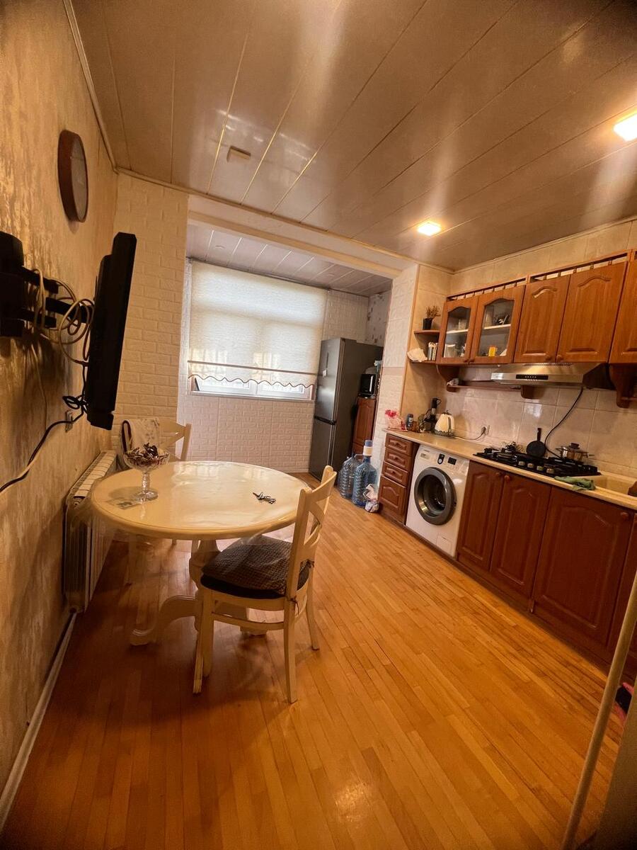 Satılır 2 otaqlı köhnə tikili 63 m² — Mənzil, Bakı (8)