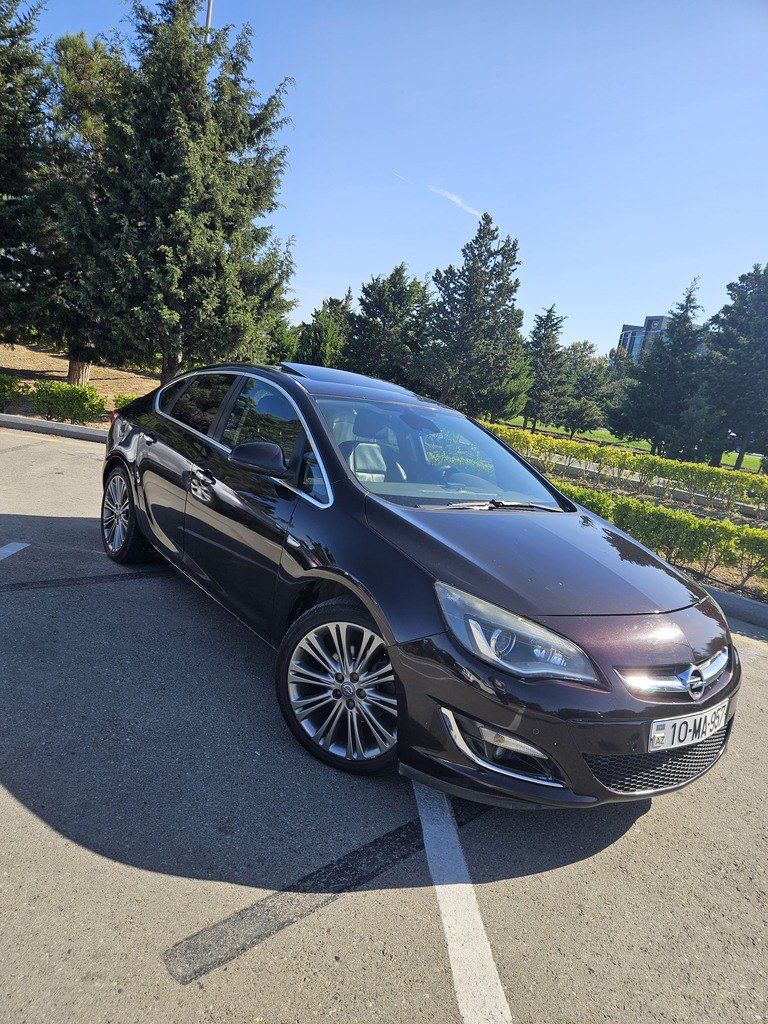 Opel Astra, 1.6 L, 2013 il, 289 000 km 10-MA-957 — Avtomobillər, Bakı (7)