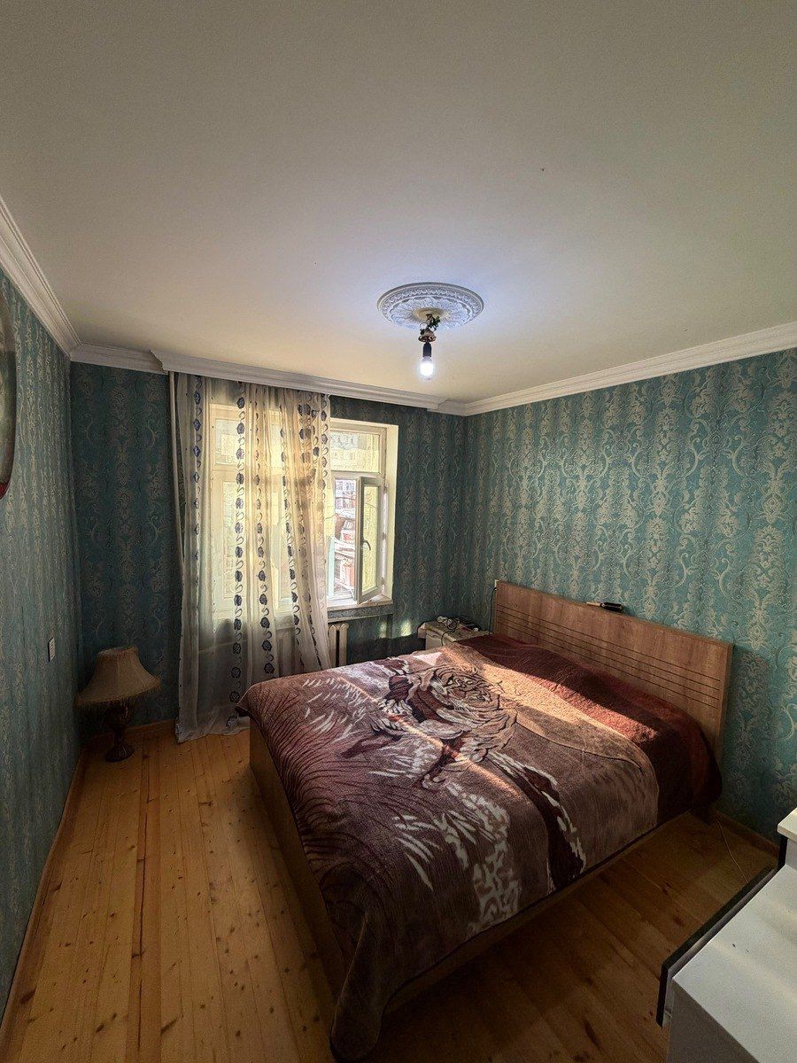Satılır 4 otaqlı köhnə tikili 100 m² — Mənzil, Bakı (8)