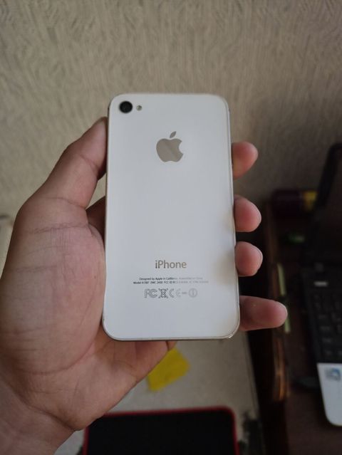 IPhone 4S, Ağ, Qırıq — Gəncə