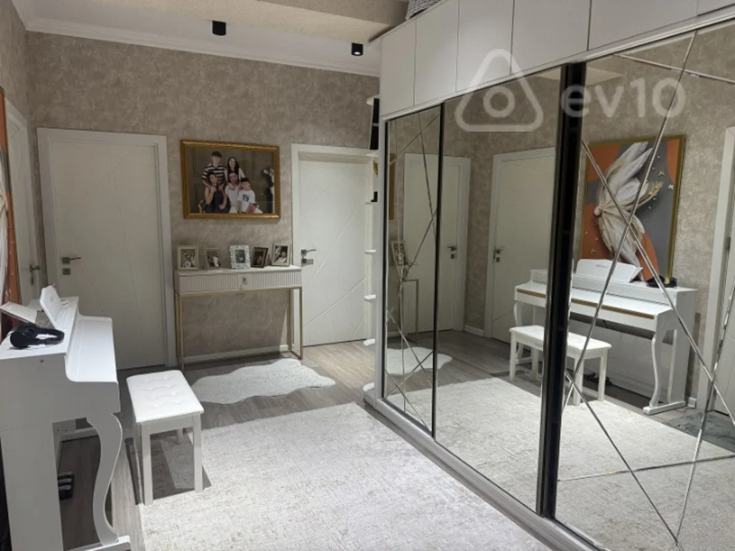 4 otaqlı mənzil, 120 m², Balaəmi Dadaşov — Mənzil, Bakı (2)