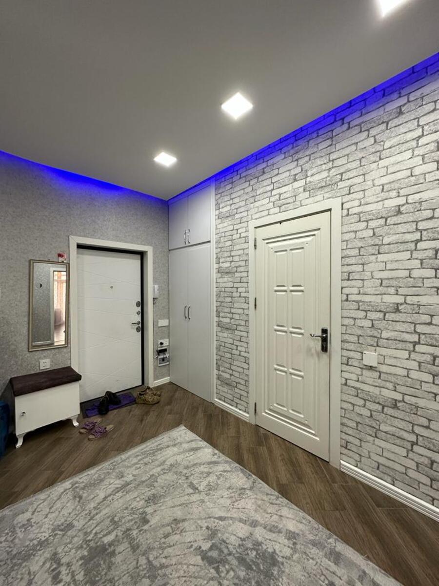 İcarəyə verilir 3 otaqlı yeni tikili 110 m² — Mənzil, Bakı (11)