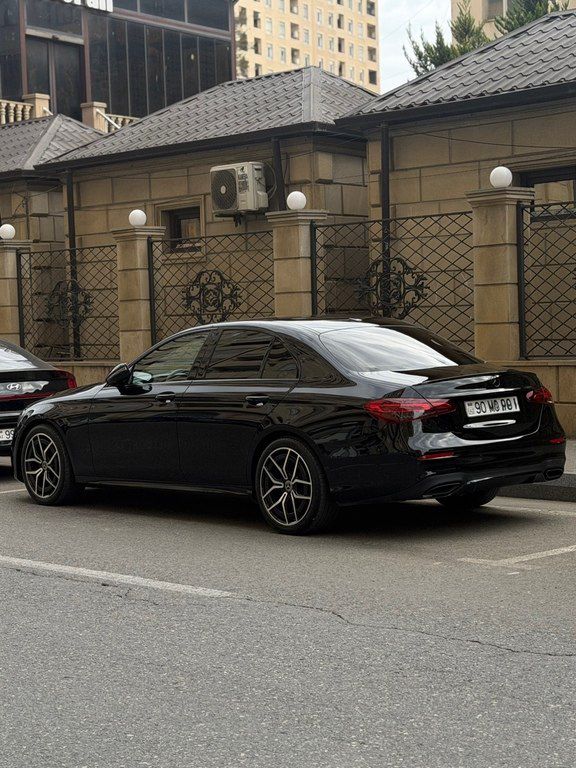 Mercedes E 350, 2.0 L, 2023 il, 56 000 km — Avtomobillər, Bakı (5)