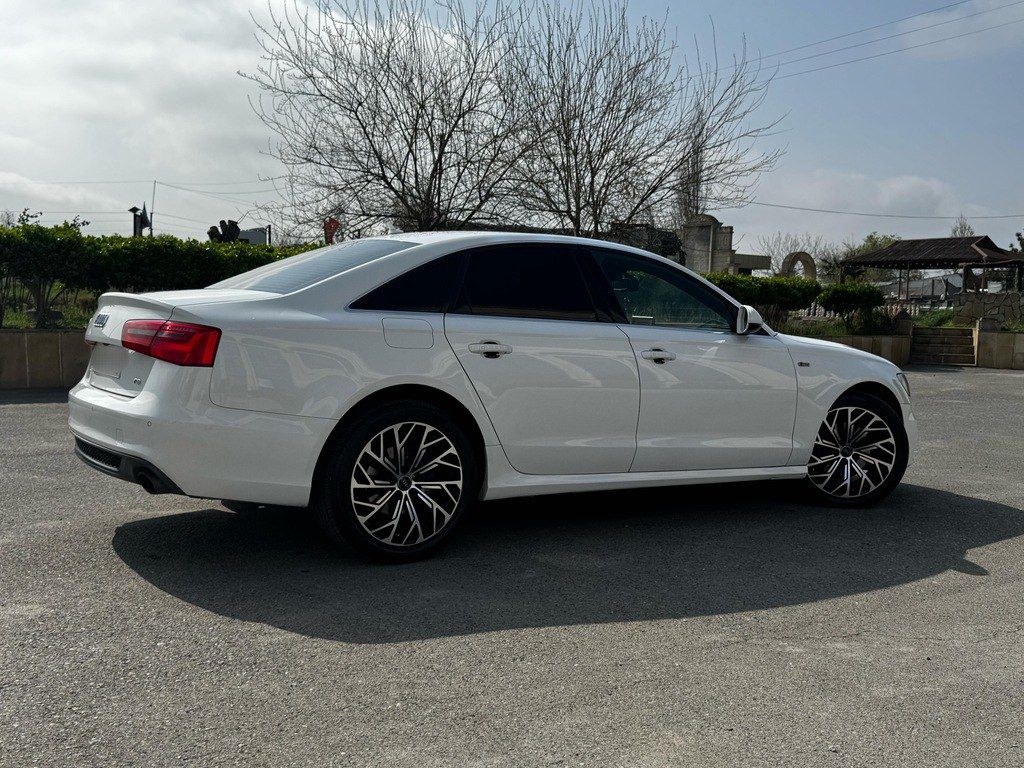 Audi A6, 2.8 L, 2013 il, 233 000 km — Avtomobillər, Bakı (3)