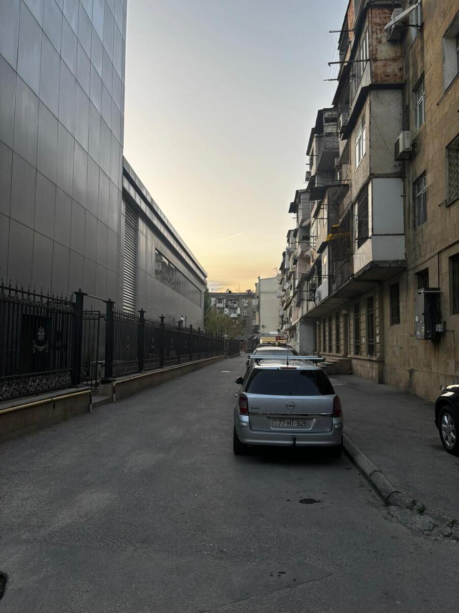 Satılır 2 otaqlı köhnə tikili 44 m² — Mənzil, Bakı (12)