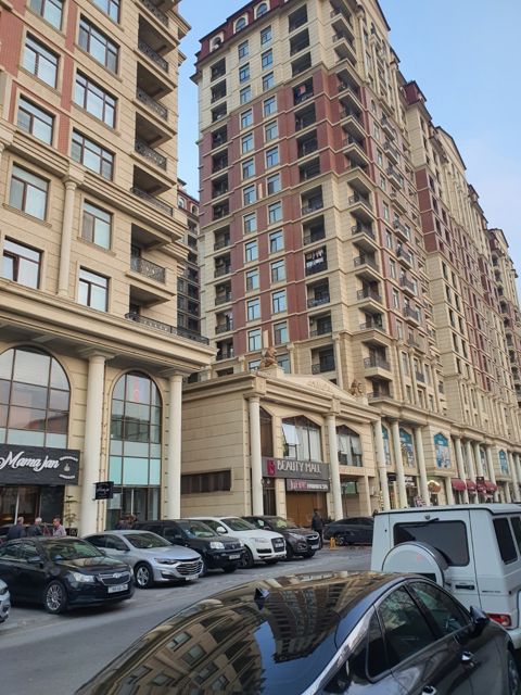 Satılır 3 otaqlı yeni tikili 114 m² — Bakı