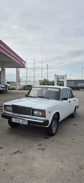 Lada (VAZ) 2107, 1.6 L, 2002 il, 185 000 km — Salyan