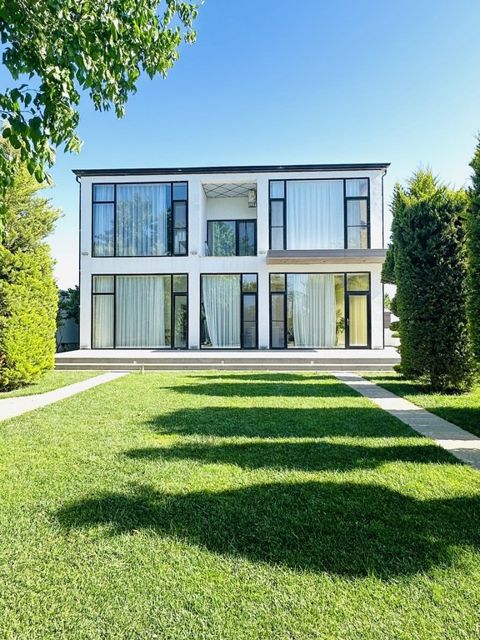 İcarəyə verilir 5 otaqlı həyət evi/bağ evi 290 m² — Bakı