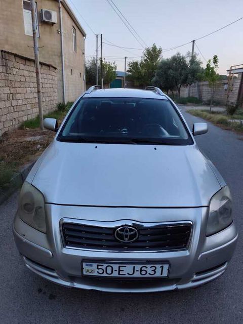Toyota Avensis, 1.8 L, 2003 il, 300 000 km — Bakı