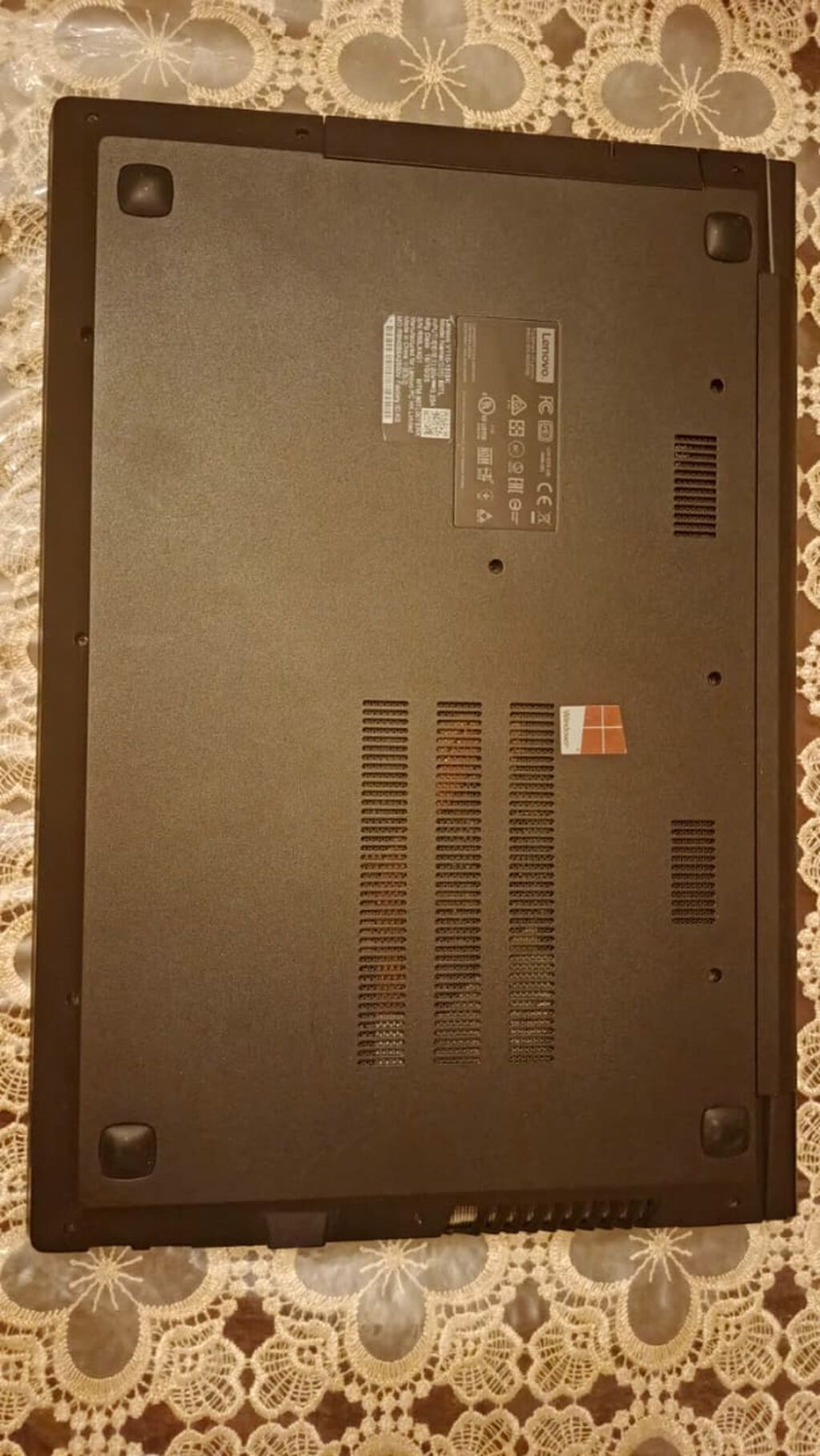 Salam. Səliqəli işlədilmiş Lenovo noutbuk satılır. Ofis, təhsil — Lenovo, Bakı (4)