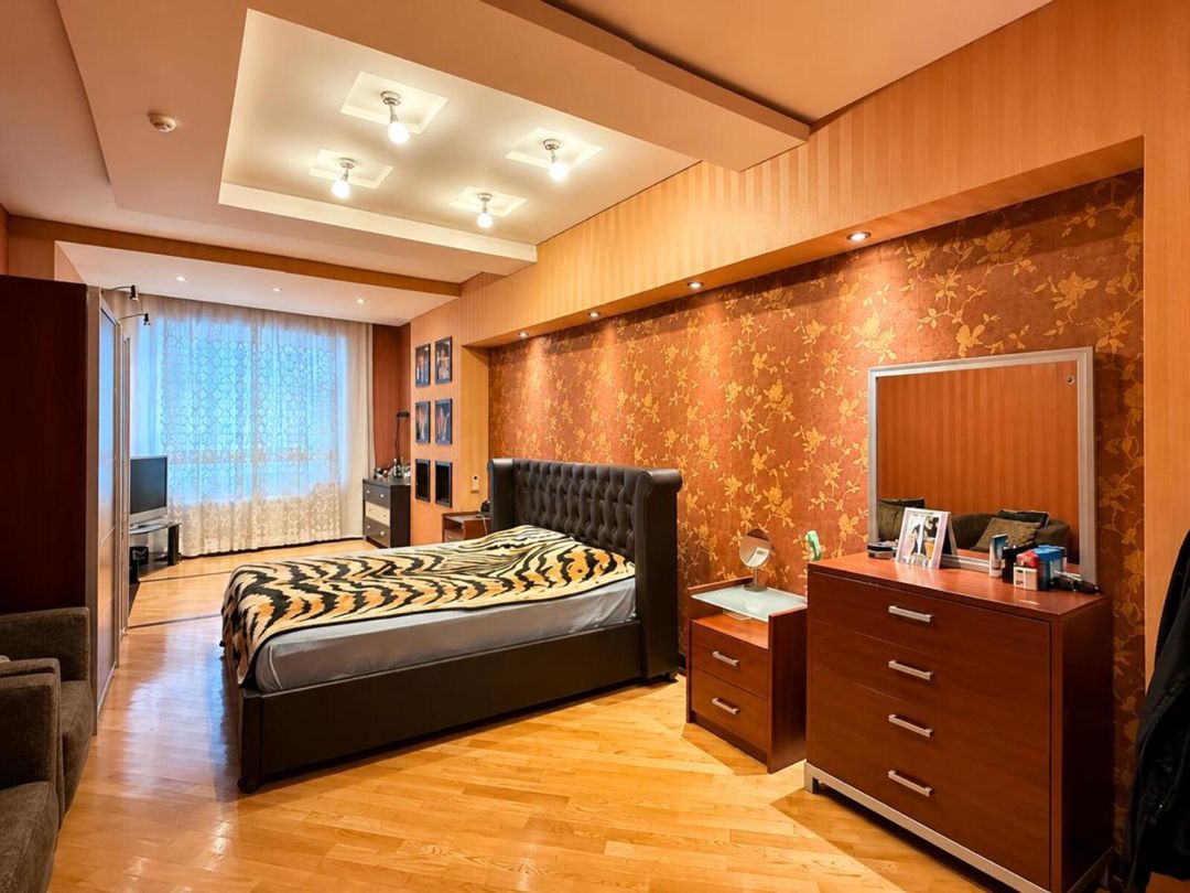 Satılır 4 otaqlı yeni tikili 240 m² — Mənzil, Bakı (5)