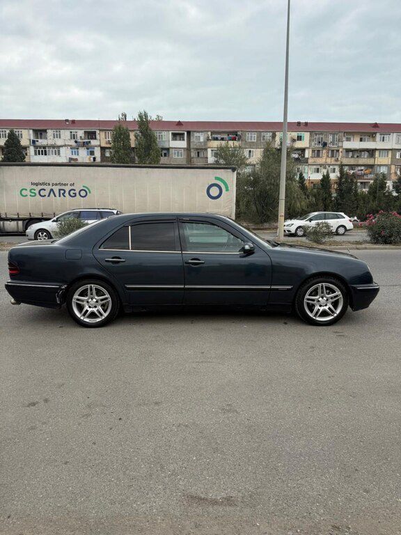Mercedes E 220, 2.2 L, 2001 il, 359 000 km — Avtomobillər, Sumqayıt (3)