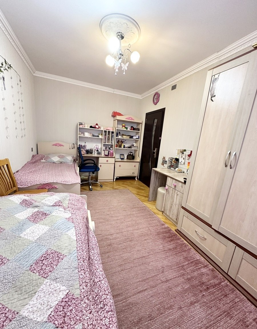 4 otaqlı mənzil 153 m² satılır — Mənzil, Bakı (9)
