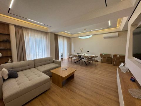 İcarəyə verilir 3 otaqlı yeni tikili 150 m² — Bakı