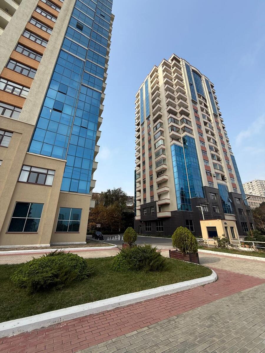 Satılır 3 otaqlı yeni tikili 170 m² — Mənzil, Bakı (2)