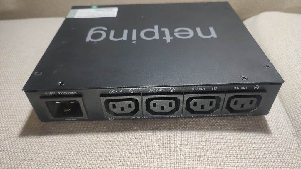 NetPing 4/PWR-220 v4/SMS İP PDU (Uzaqdan İdarəolunan Rozetka) Yaxşı — Şəbəkə və server avadanlığı, Bakı