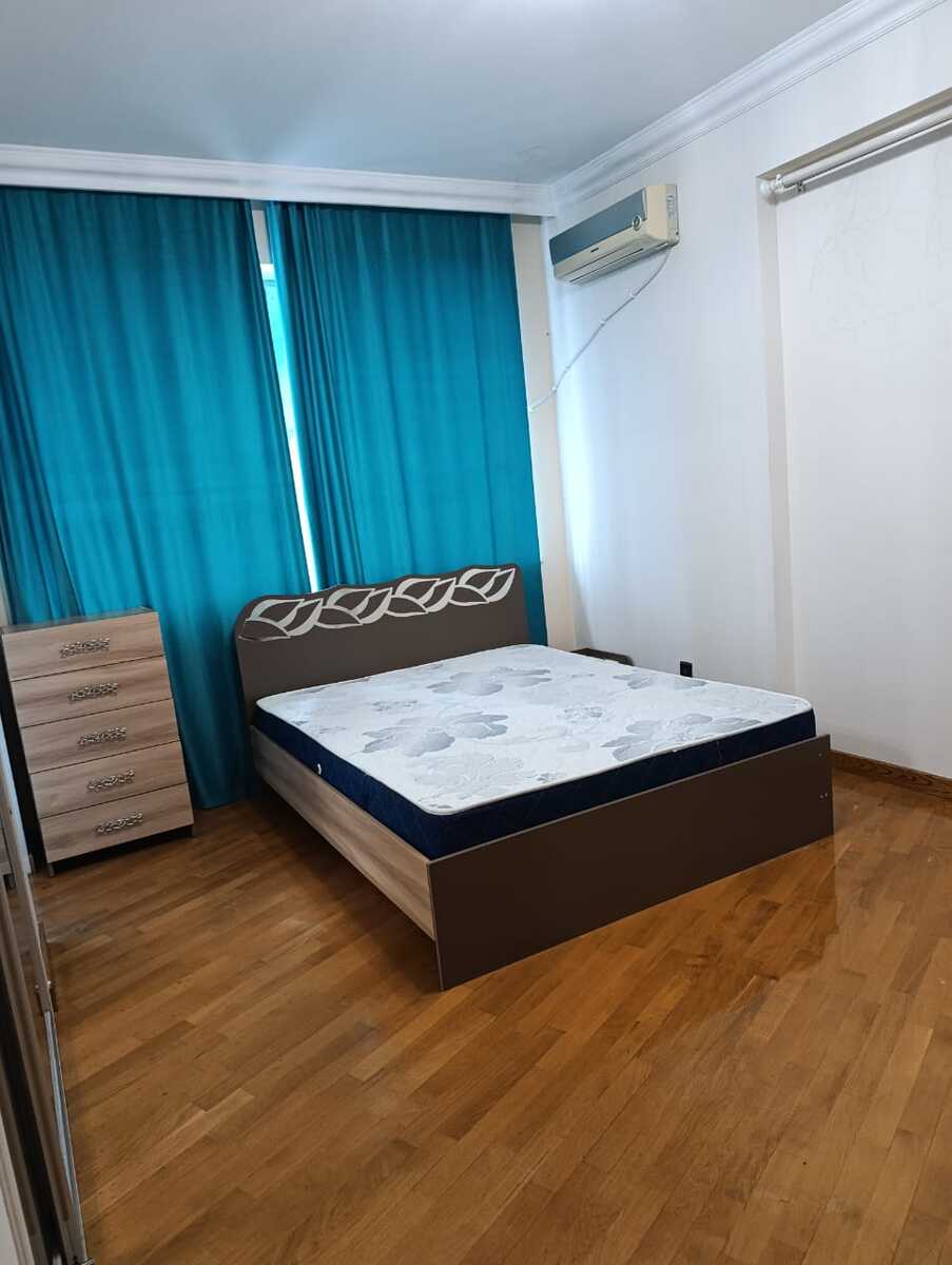 İcarəyə verilir 3 otaqlı köhnə tikili 180 m² — Mənzil, Bakı (7)