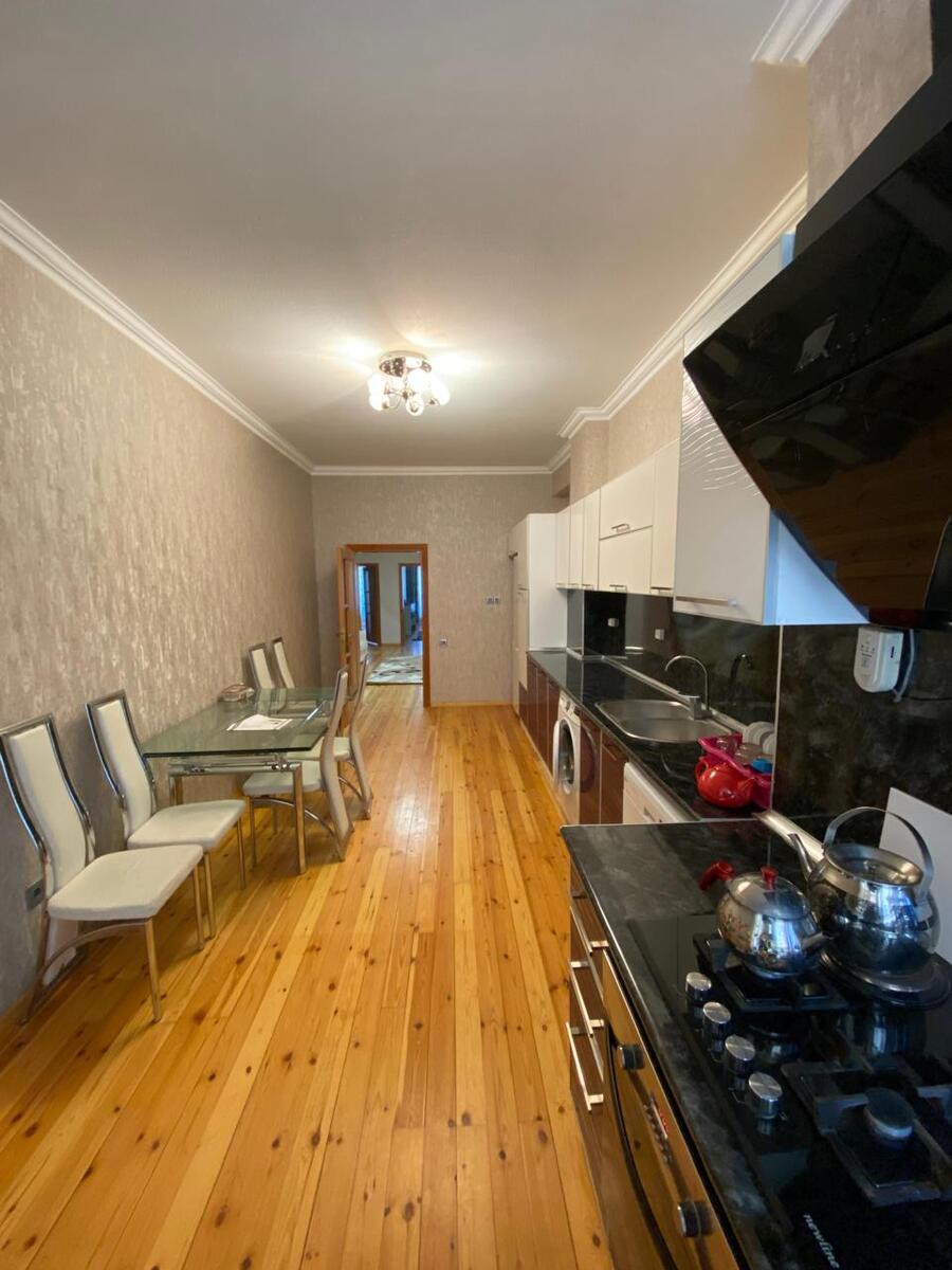 İcarəyə verilir 4 otaqlı yeni tikili 200 m² — Mənzil, Bakı (6)