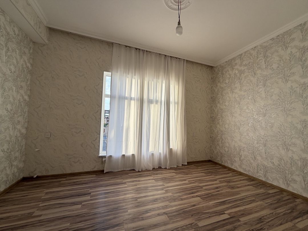 Satılır 4 otaqlı həyət evi/bağ evi 170 m² — Ev, villa, Bakı (9)