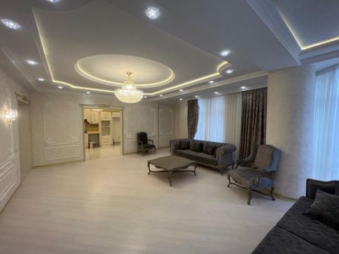 Satılır 3 otaqlı yeni tikili 136 m² — Bakı