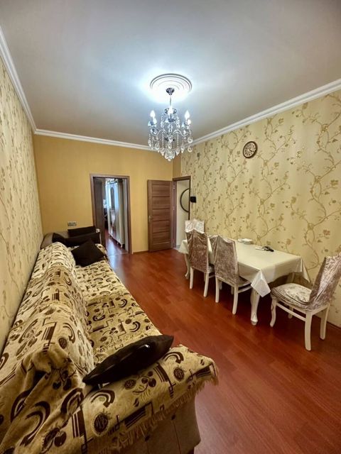 Satılır 2 otaqlı köhnə tikili 51 m² — Bakı