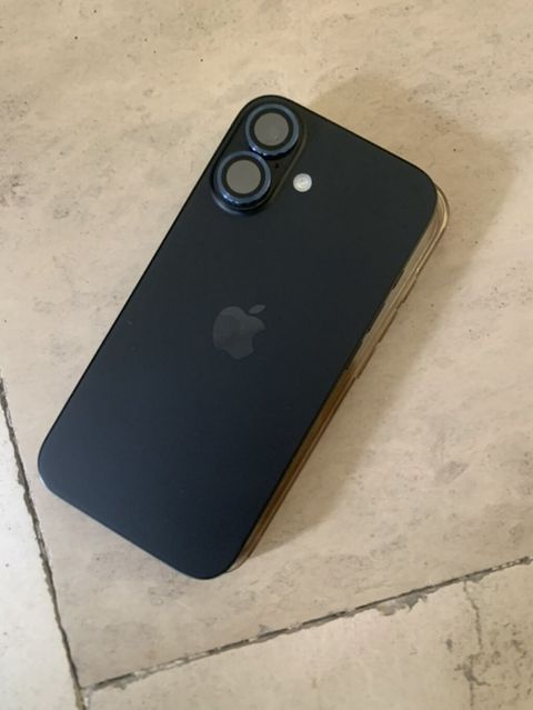 IPhone 16, 256 GB, Qara, Simsiz şarj — Digah