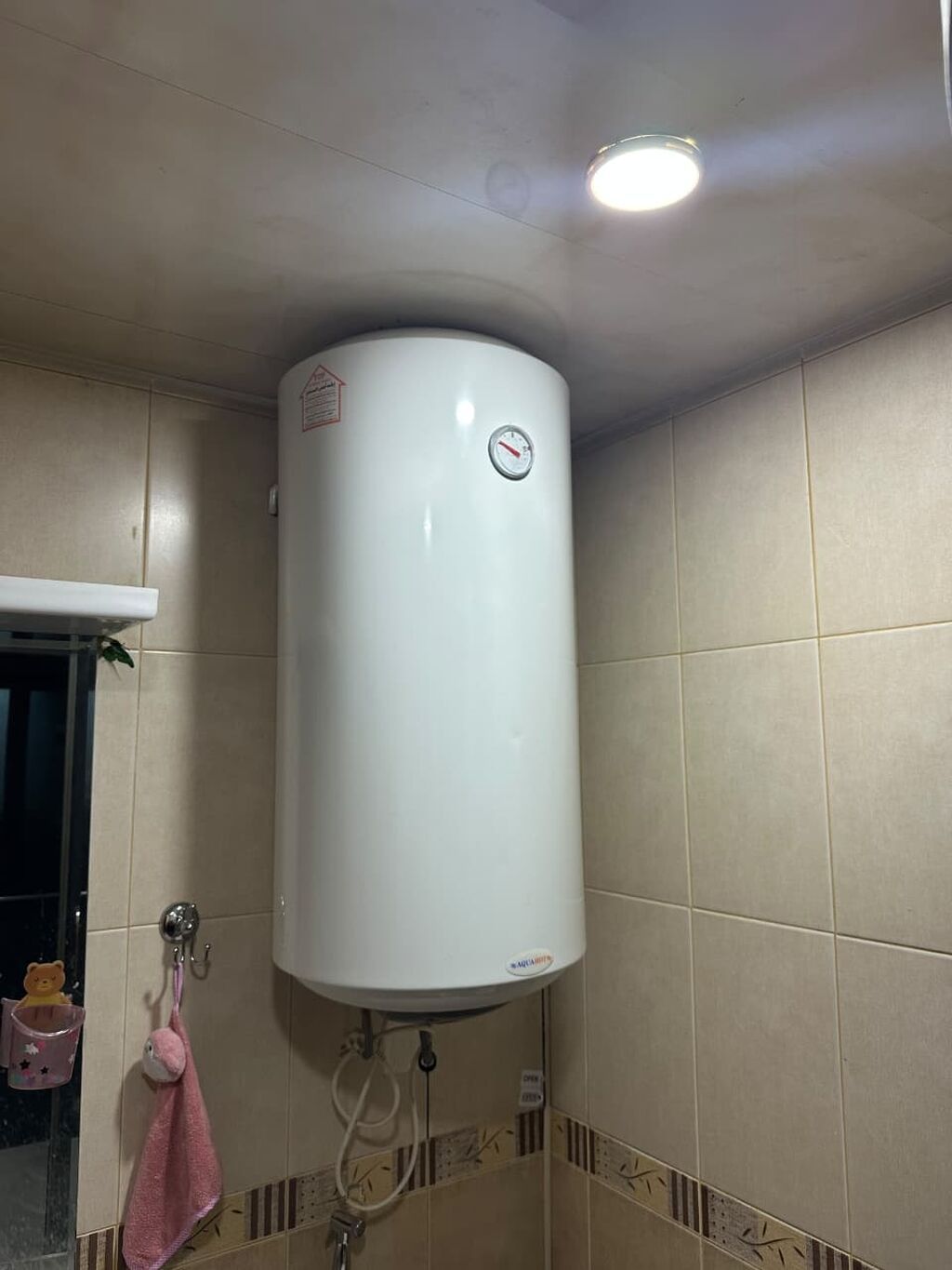 Ariston tam işlək 100 litr 90¹⁰ manata satılır ünvan 8 noyabr metrosu — Su qızdırıcılar, Digah