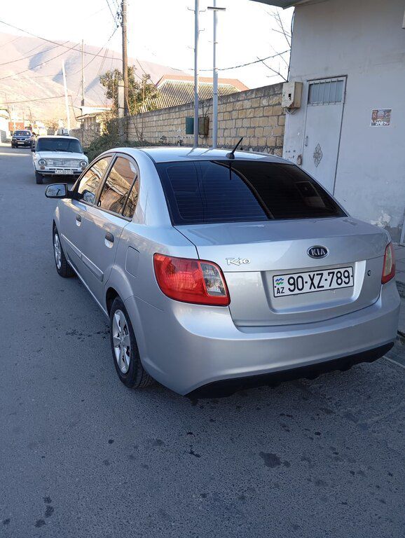 Kia Rio, 1.4 L, 2010 il, 282 400 km 90-XZ-789 — Avtomobillər, Şəki (2)