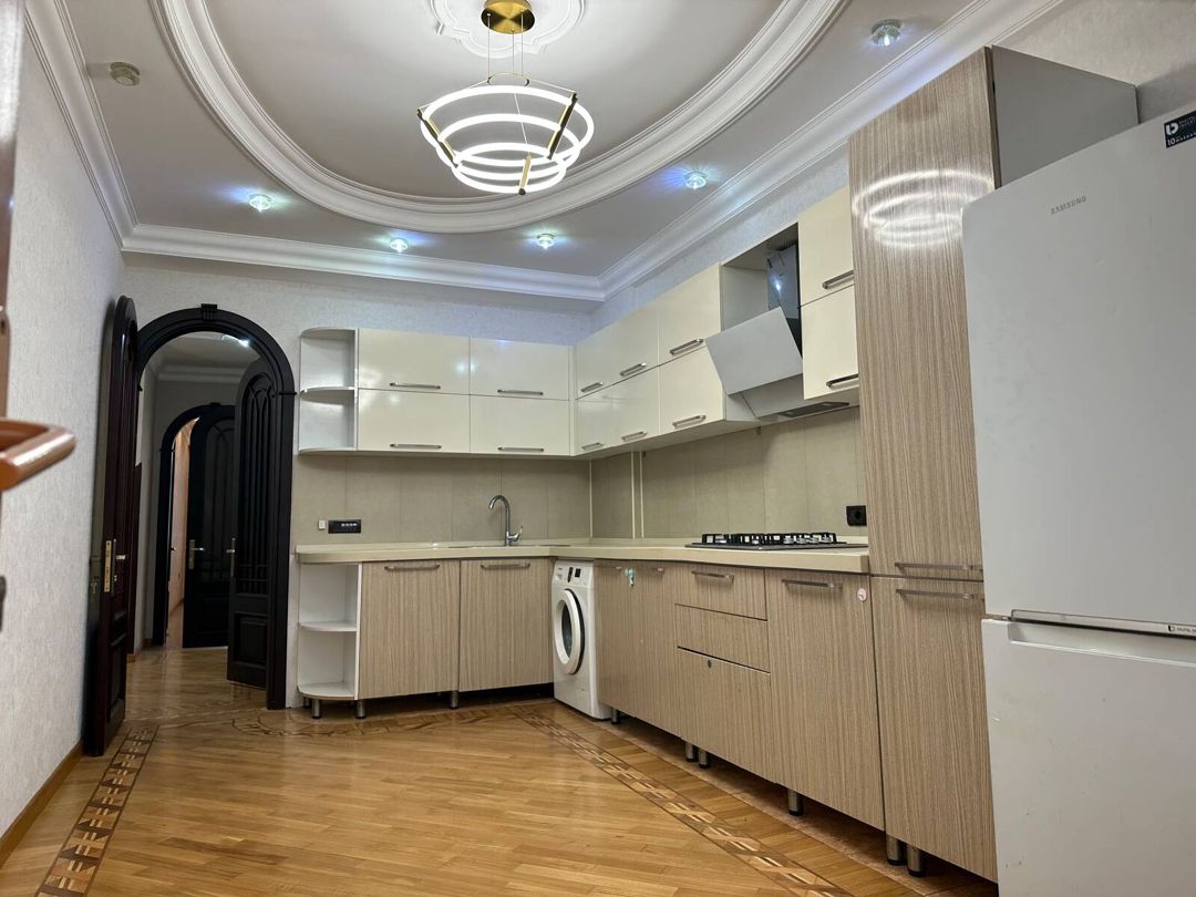 Satılır 3 otaqlı yeni tikili 140 m² — Mənzil, Bakı (6)