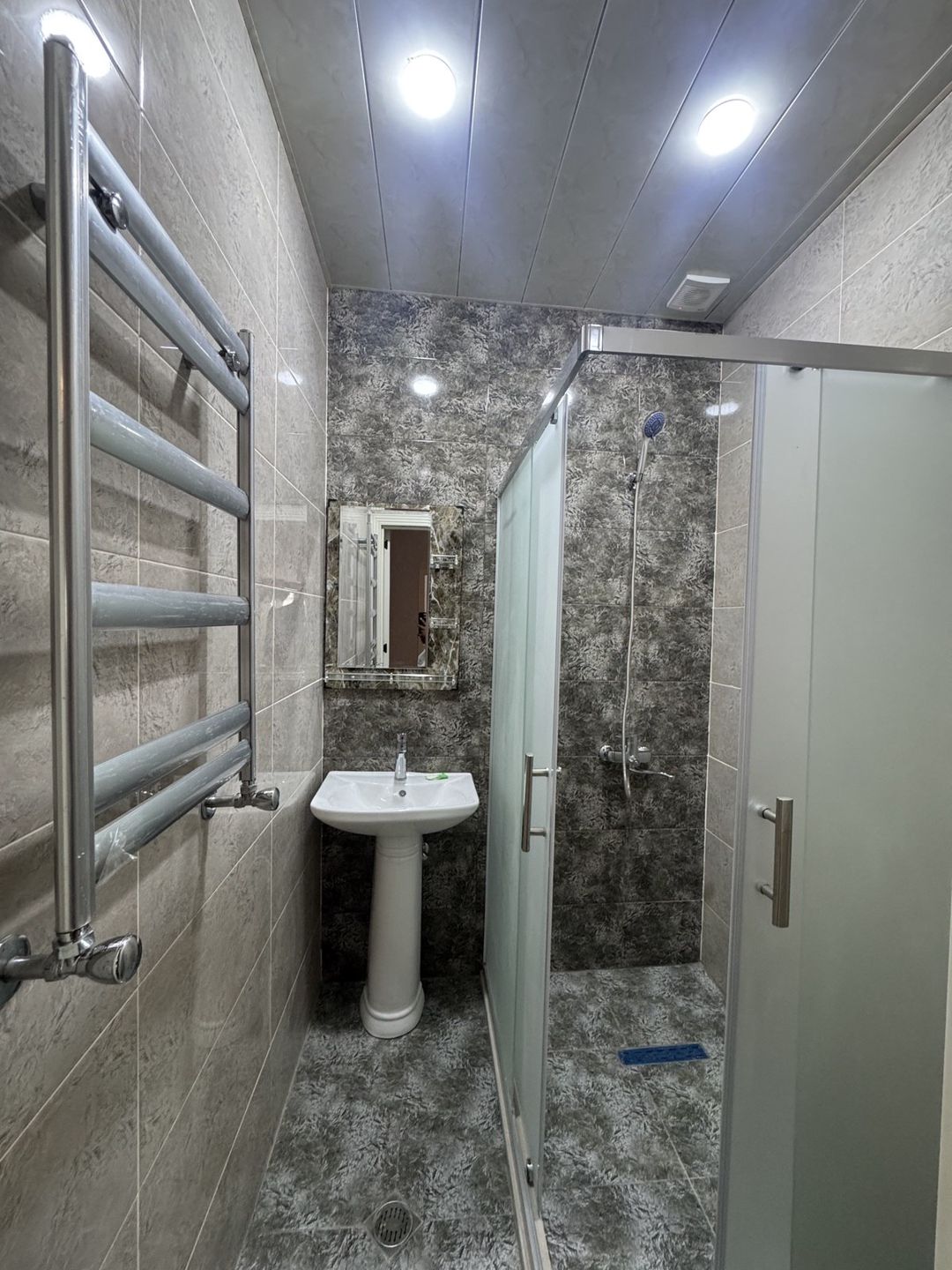 İcarəyə verilir 2 otaqlı yeni tikili 82 m² — Mənzil, Bakı (7)