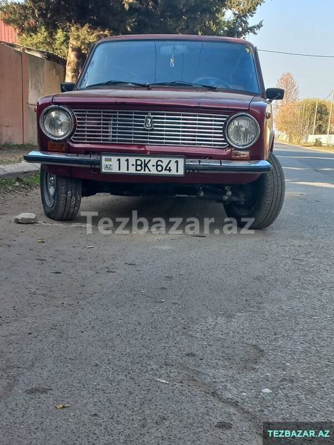Vaz 21011satilir — Beyləqan
