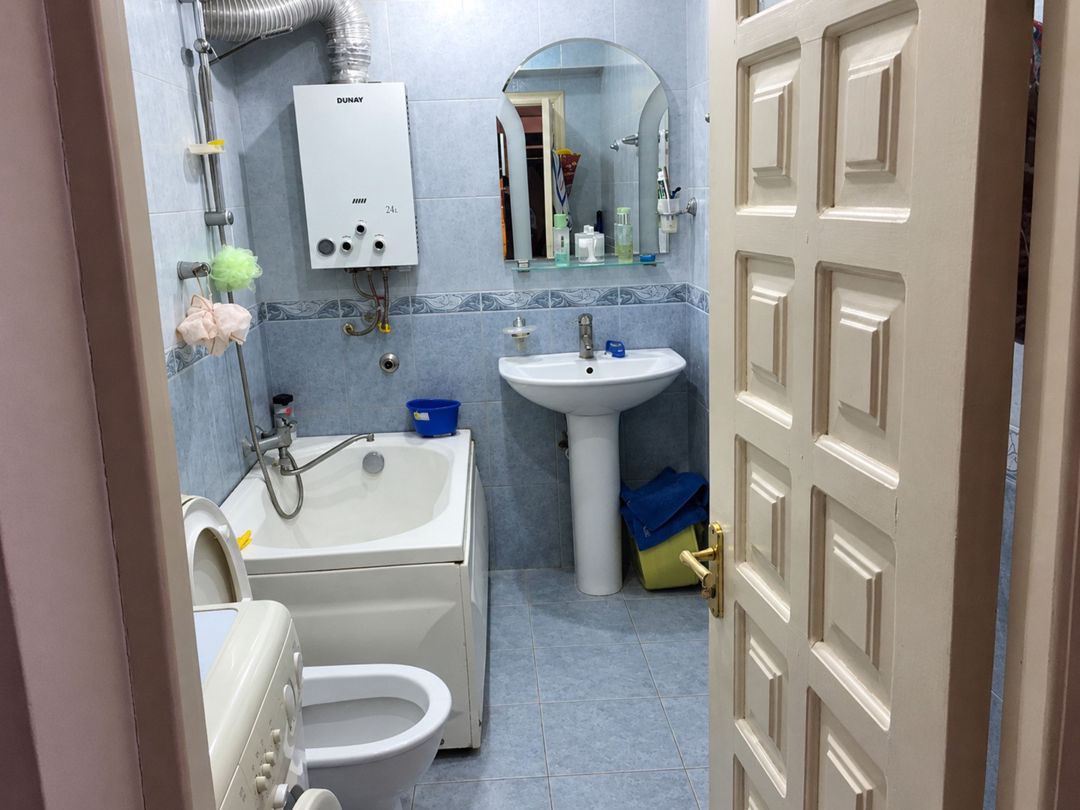 Satılır 2 otaqlı köhnə tikili 50 m² — Mənzil, Bakı (5)