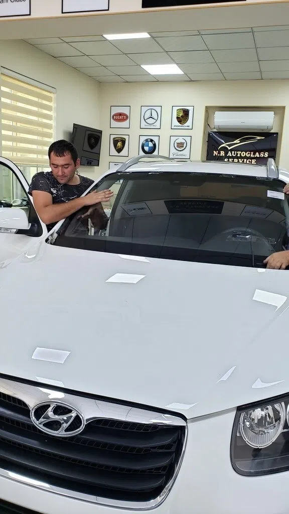 Avtomobil şüşələrinin satışı və quraşdırılması — Kuzov hissələri, Bakı (2)