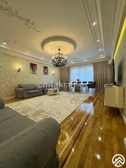 Satılır 4 otaq yeni tikili 220 m², 28 May metrosu — Ülkər İbadova