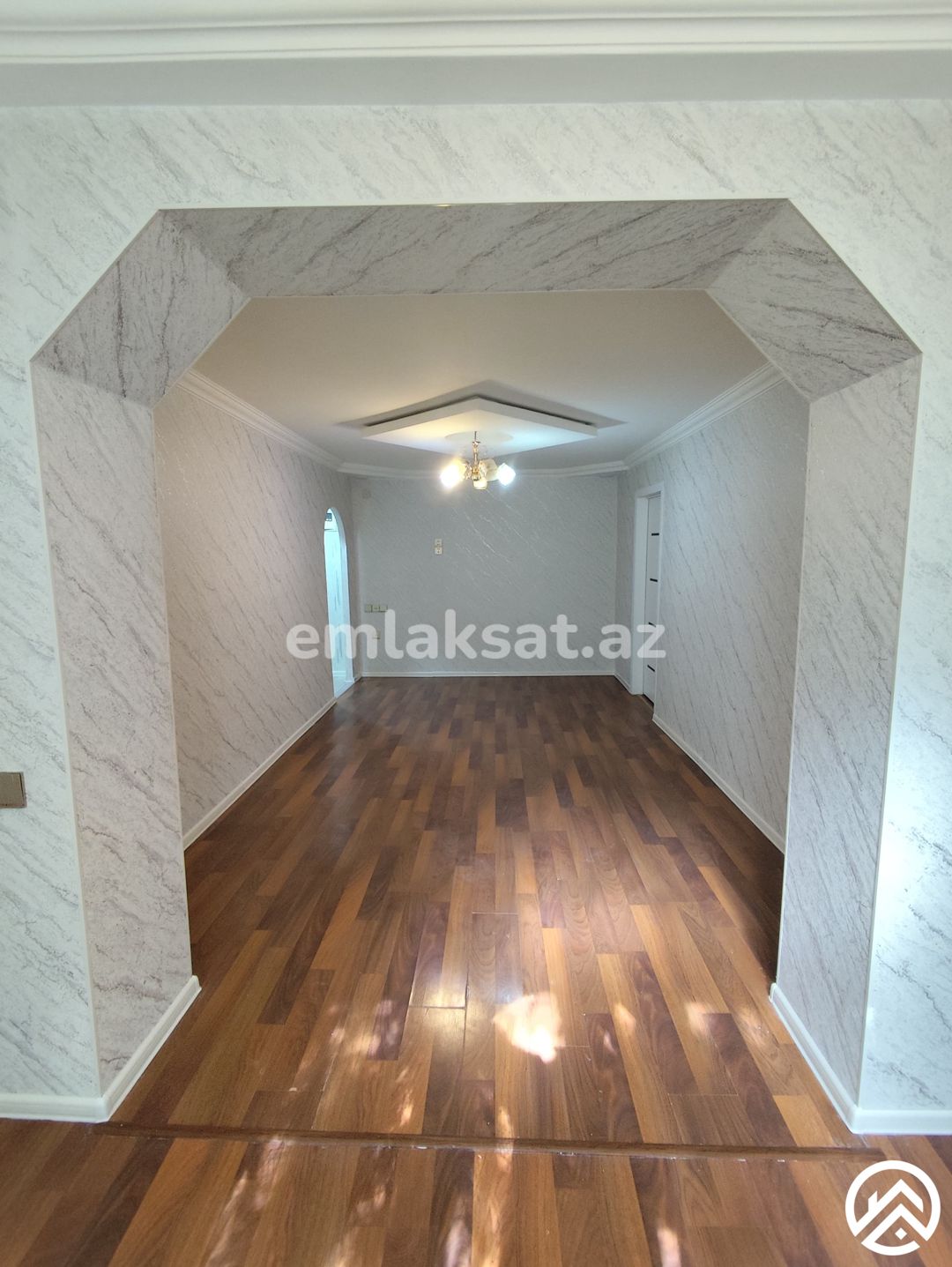 Satılır 2 otaq köhnə tikili 55 m², İnşaatçılar metrosu — Mənzil, Bakı (7)