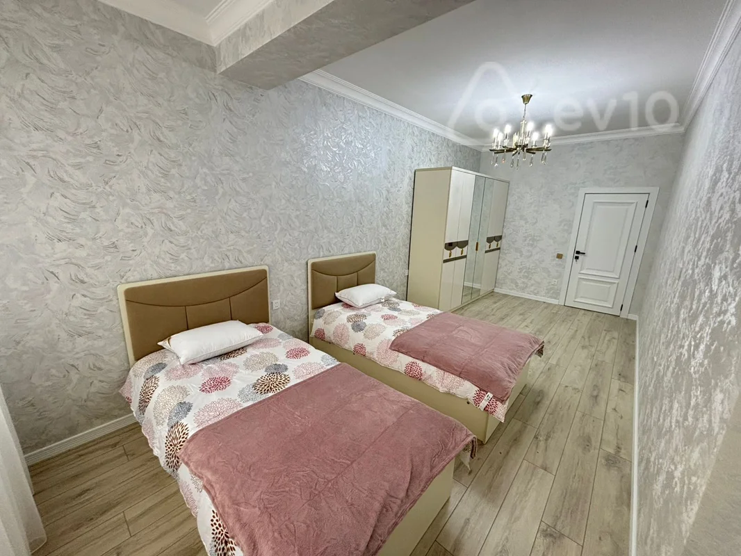 3 otaqlı mənzil, 141 m², Təbriz küçəsi — kirayə — Mənzil, Bakı (9)