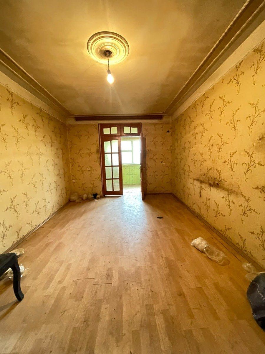 Satılır 2 otaqlı köhnə tikili 50 m² — Mənzil, Bakı (2)