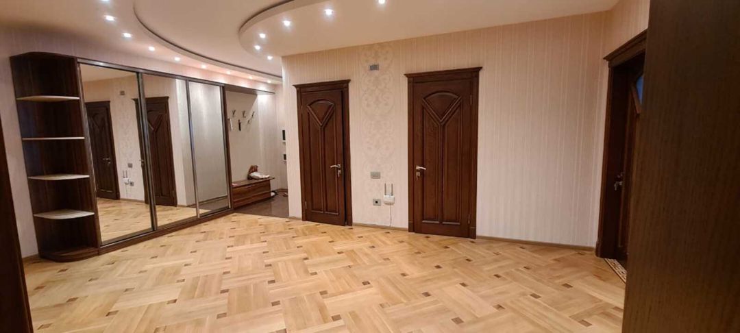 İcarəyə verilir 4 otaqlı yeni tikili 201 m² — Mənzil, Bakı (5)