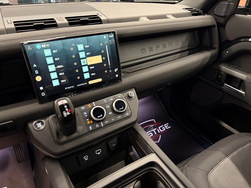 Land Rover Defender, 3.0 L, 2023 il, 60 000 km — Avtomobillər, Bakı (10)