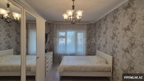 Binəqədi rayonunda 3 otaqlı Köhnə tikili Satılır, 80 m² — Bakı